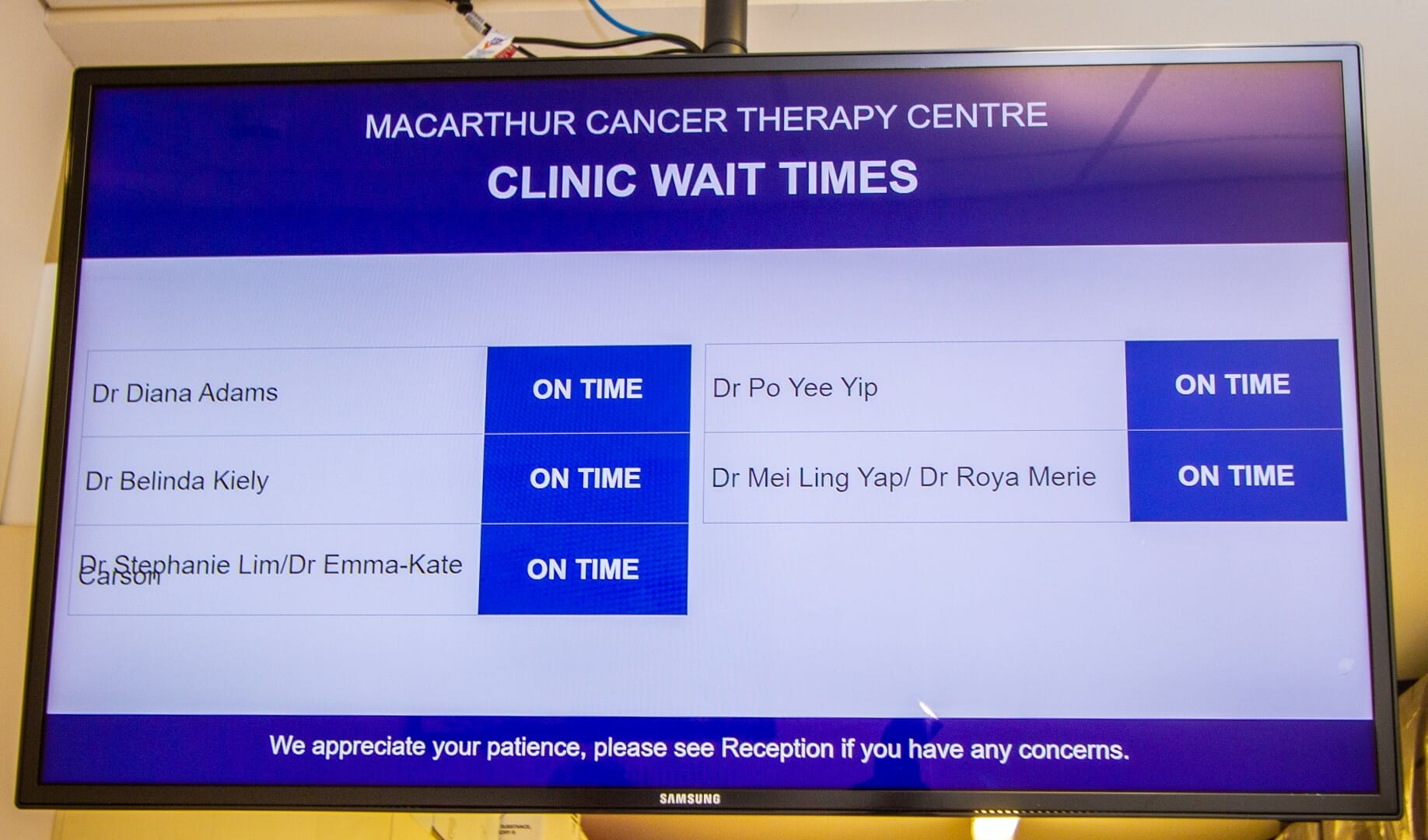 Digital Signage Software Clinic Wait Times Cancer Therapy Centre